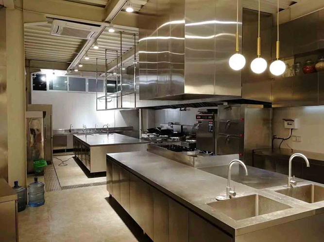 酒店商用廚具-不銹鋼廚房設(shè)備-四川寸金廚具廠家